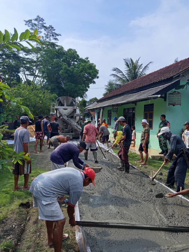 Cor Beton Jalan RT 007 RW 004 Dusun Pangolahan