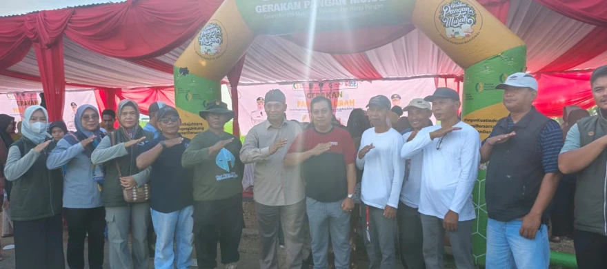 Gerakan Pangan Murah Meriahkan Car Free Day Cilalay Desa Karangmulya Cibogo: Warga Antusias Borong Sembako Murah Berkualitas